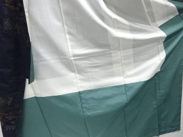  大特価品　未使用品　家屋風景模様織り出し本場泥大島紬着物(5マルキ)